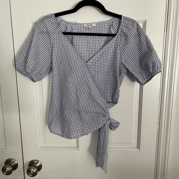 Madewell | Gingham Seersucker Puff-Sleeve Wrap Crop Top - Picture 2 of 8